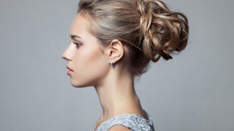 Invitada perfecta con peinado de boda para pelo largo | Blog Garnier